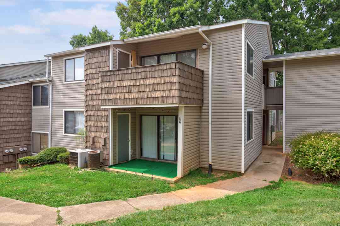 Foxcroft Apartments 1010 Foxcroft Ln Statesville Nc Apartments For Rent Rent Com