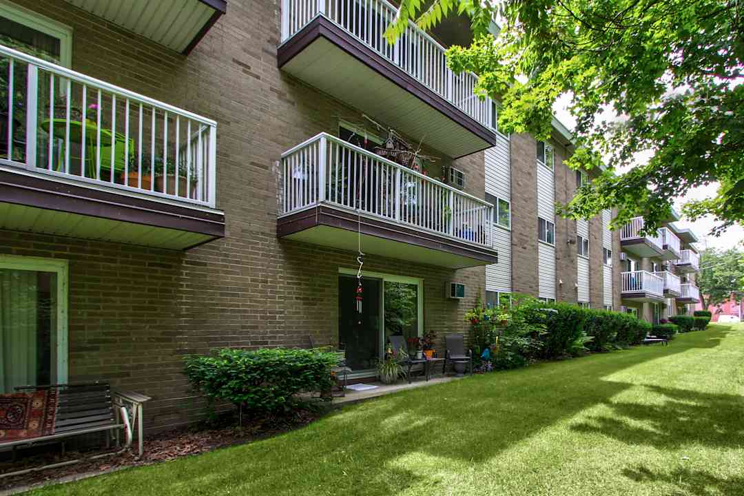 riverside house apartments willoughby