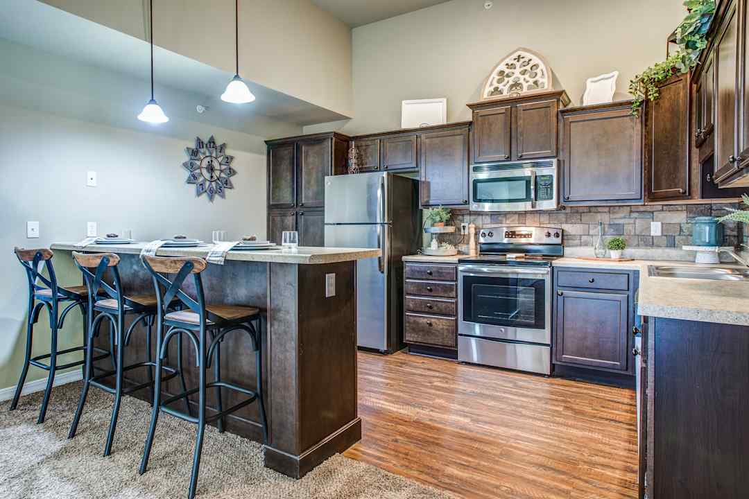Kensington Park And The Lodges - 1735 W Bennett St Springfield Mo Apartments For Rent Rentcom