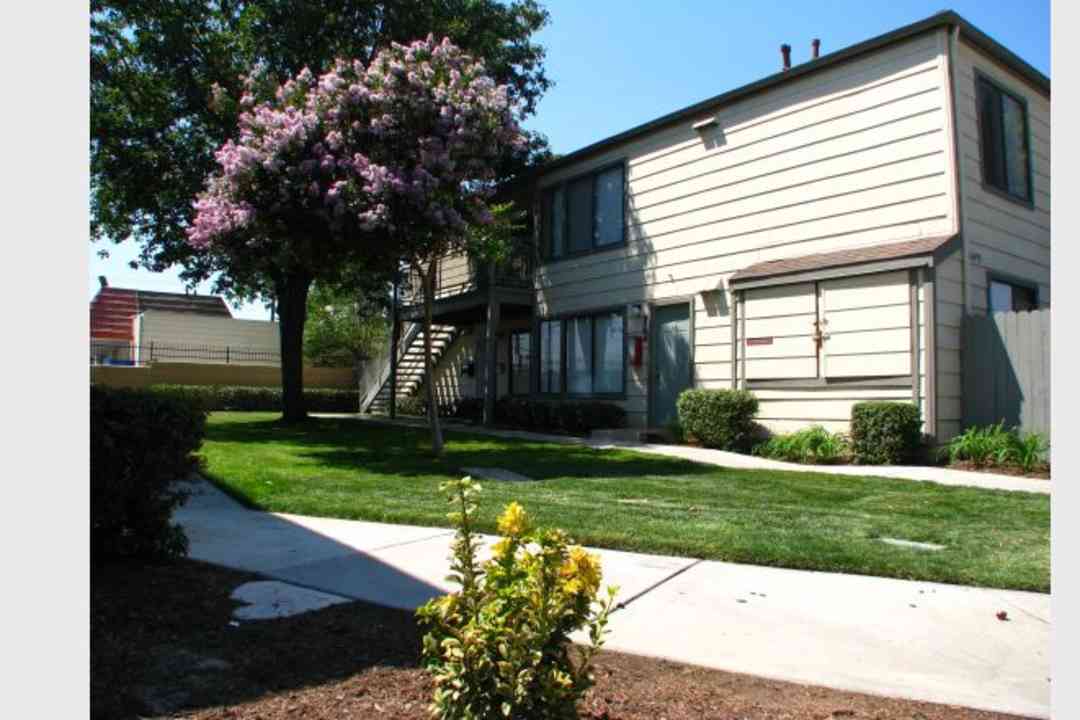 sunrise apartments 6449 rutland ave riverside ca apartments for rent rent com
