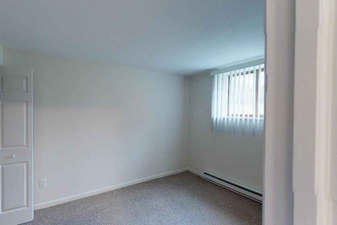 Lexington Manor Apartments 105 Laurel St Lee Ma Apartments For Rent Rent Com