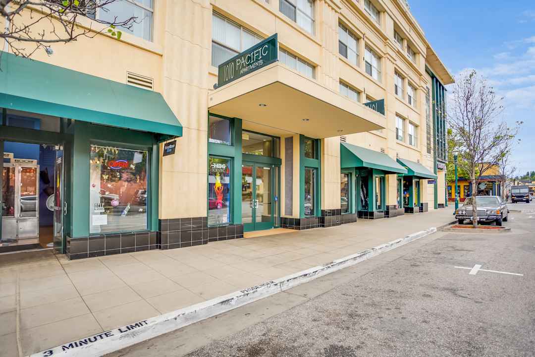 1010 pacific apartments santa cruz ca 95060