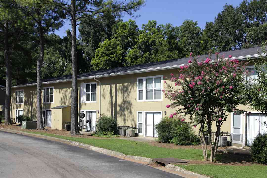 Aspen Court Apartments 1631 Staton Road Atlanta Ga Apartments For Rent Rent Com