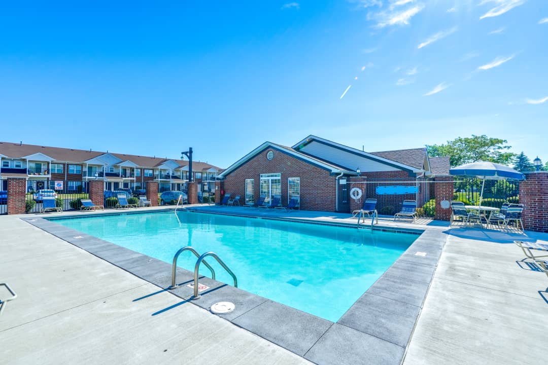 Cumberland Crossing Apartments - Fishers, IN 46037