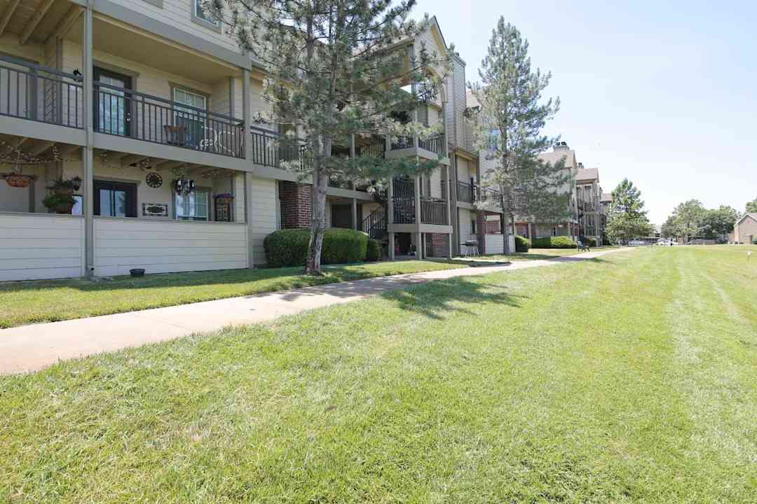 newport apartments 770 n silver springs blvd wichita ks apartments for rent rent com