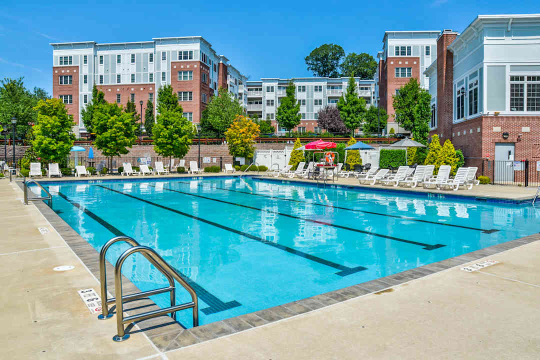 Oakes Pond at Bloomfield 221225 Belleville Ave Bloomfield, NJ