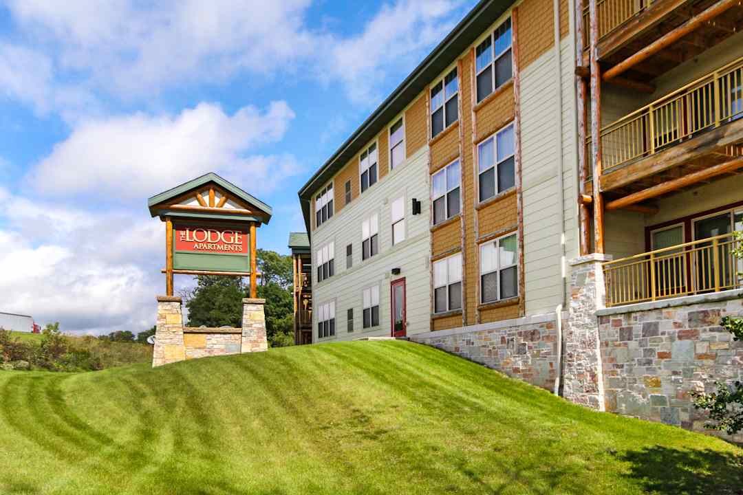 the lodge apartments waukesha