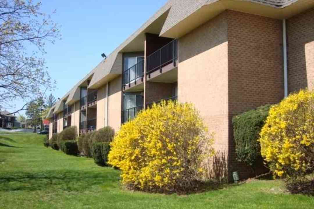 Plymouth Park Apartment