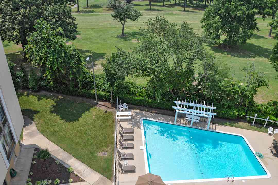 royal mace apartments norfolk va 23503