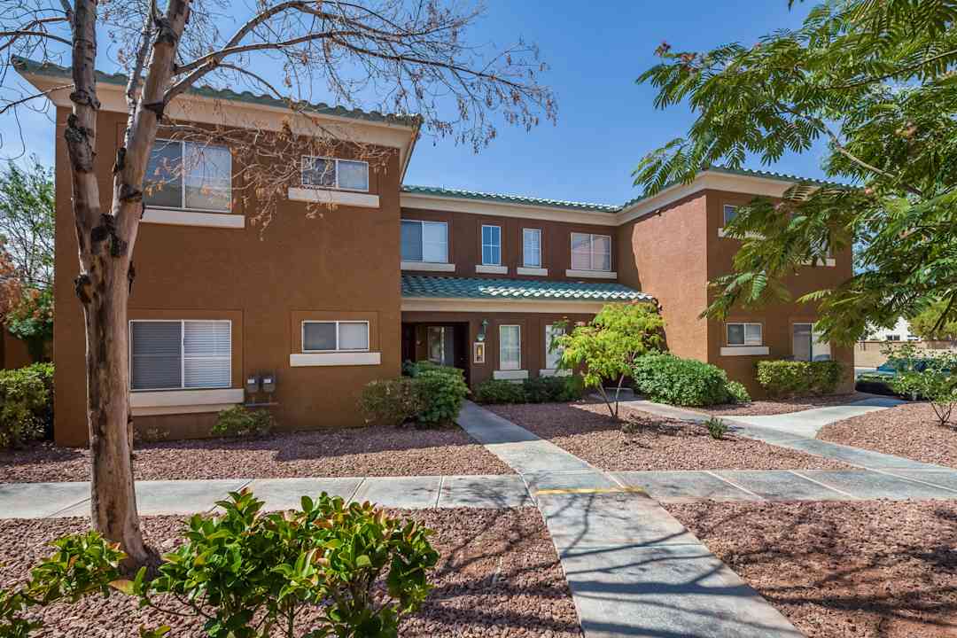 Durango Canyon 4515 S Durango Dr Las Vegas Nv Apartments For Rent Rent Com
