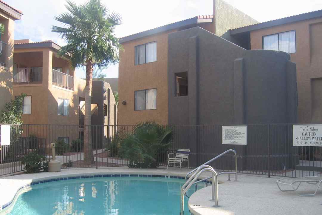 royal palms apartments tucson