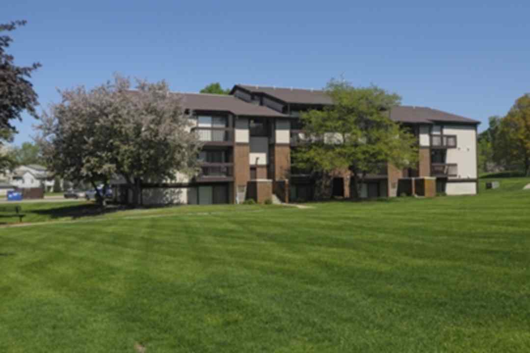 burton s landing apartments grand rapids mi 49546