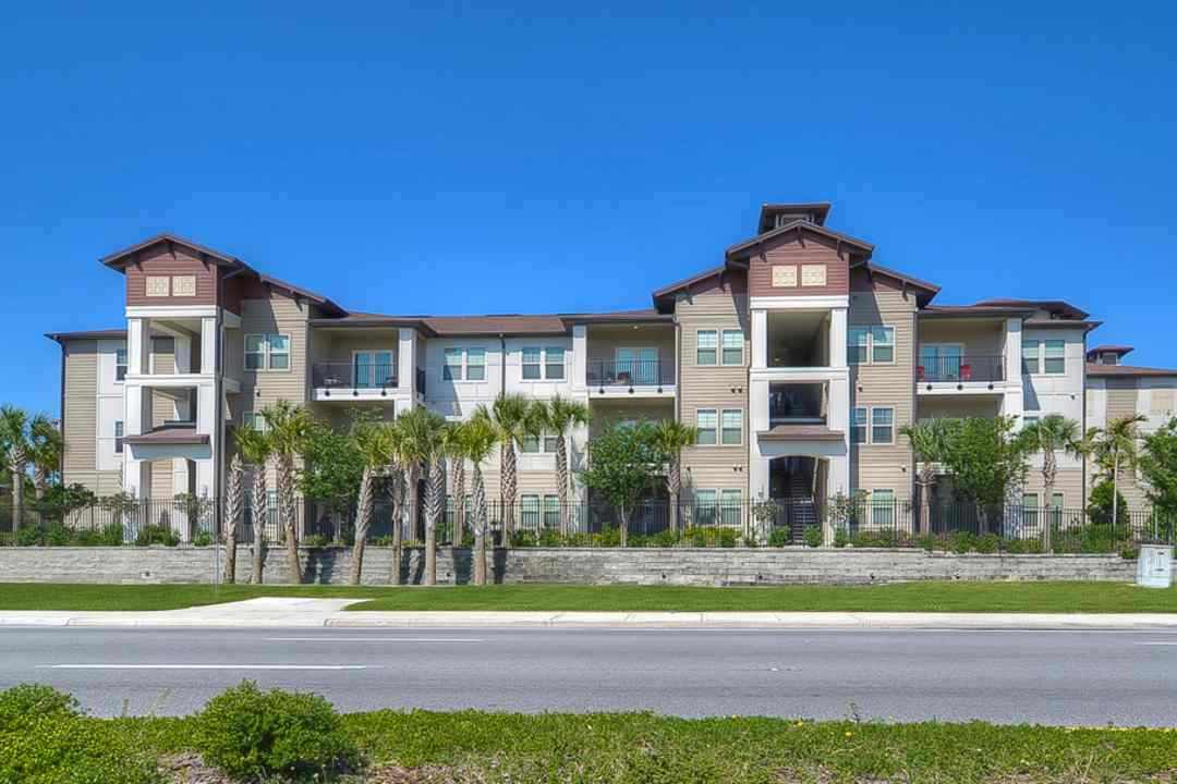 the boulevard apartments largo