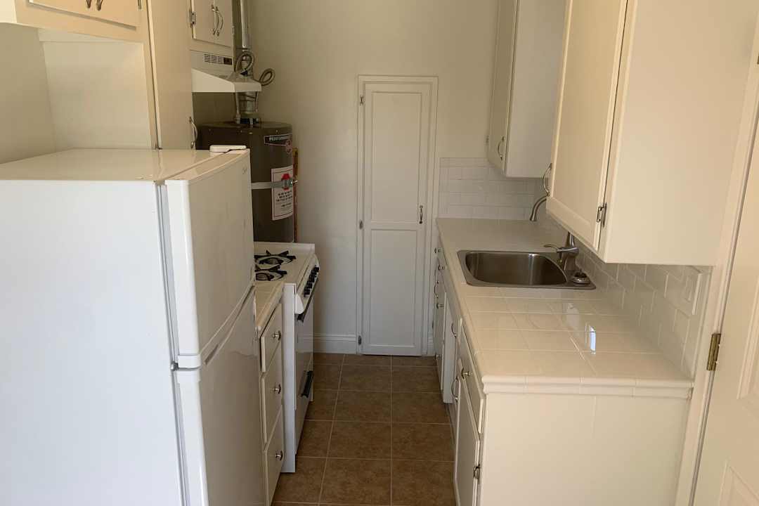 Sunset Park Apartments 2349 Ocean Park Blvd Santa Monica Ca Apartments For Rent Rent Com