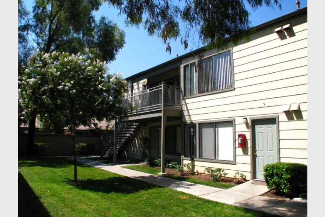 sunrise apartments 6449 rutland ave riverside ca apartments for rent rent com