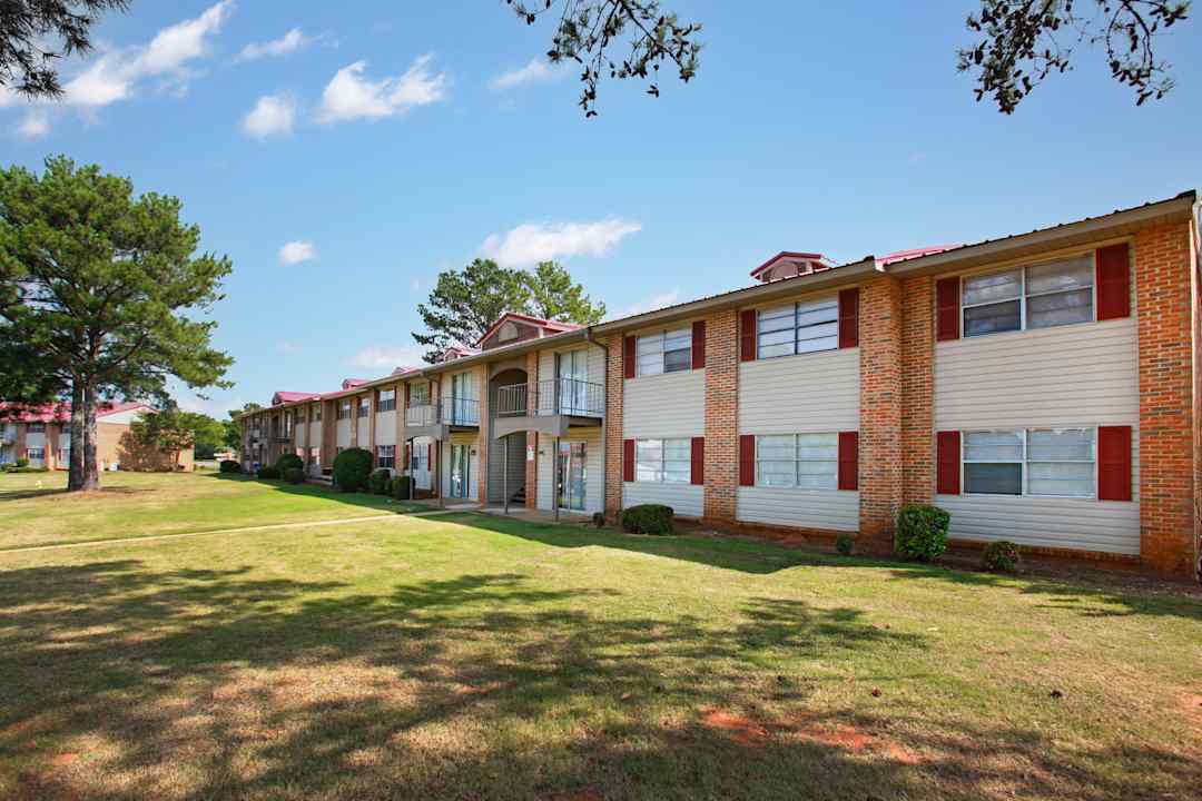 Millbrook Pointe 811 Deatsville Hwy Millbrook, AL Apartments for