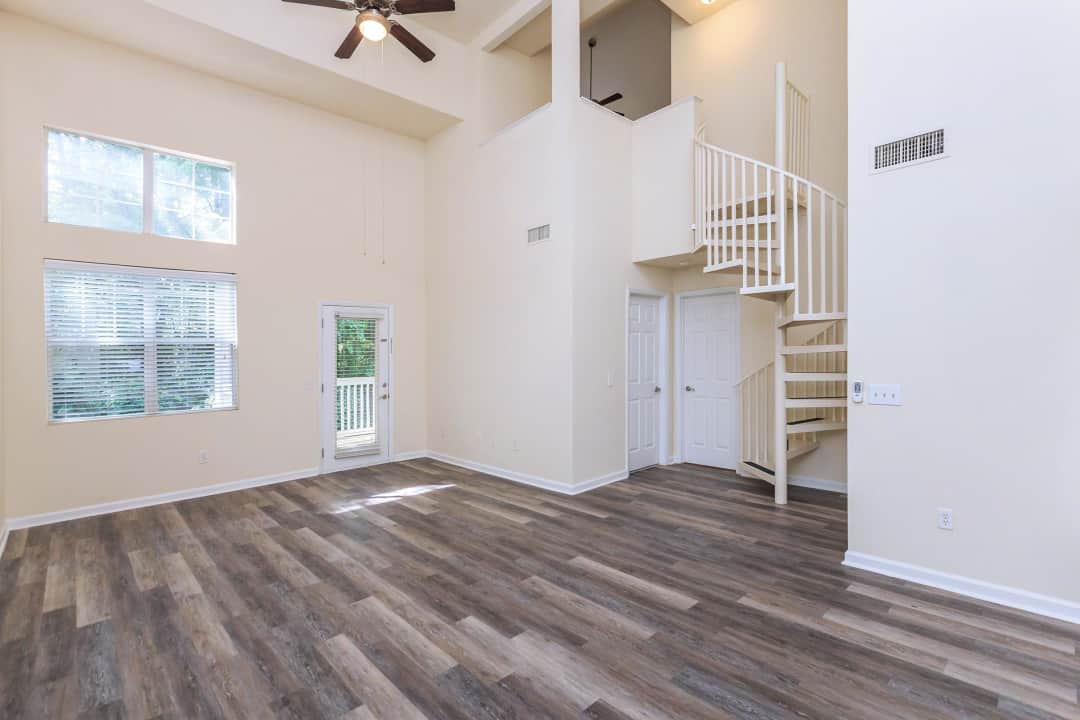 The Lofts At Strickland Glen Apartments, Apartments With Hardwood Floors Raleigh Nc