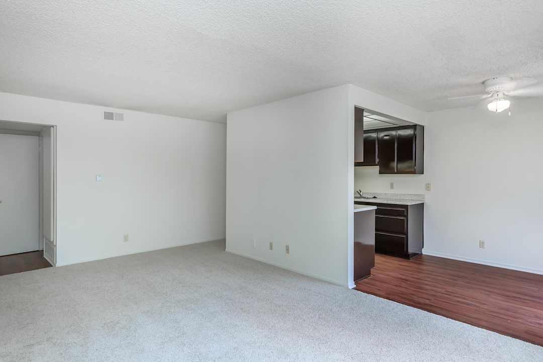 the timbers apartment homes 301 w vineyard ave oxnard ca apartments for rent rent com