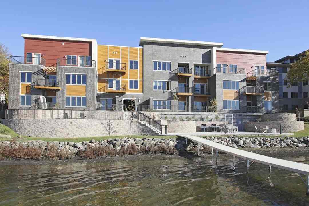 lake edge apartments monona wi 53716
