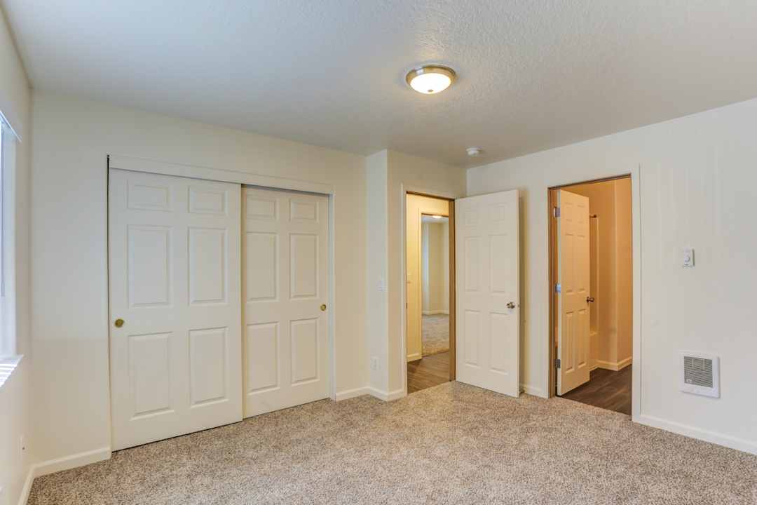 Andrea Place Apartments 473 Southeast 169th Avenue Portland Or Apartments For Rent Rent Com