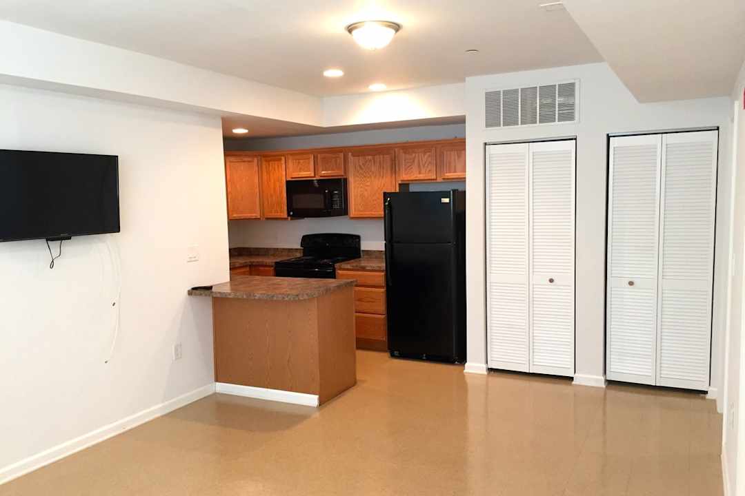 Stafford Apartments Student Housing 2000 N Broad St Philadelphia Pa Apartments For Rent Rent Com