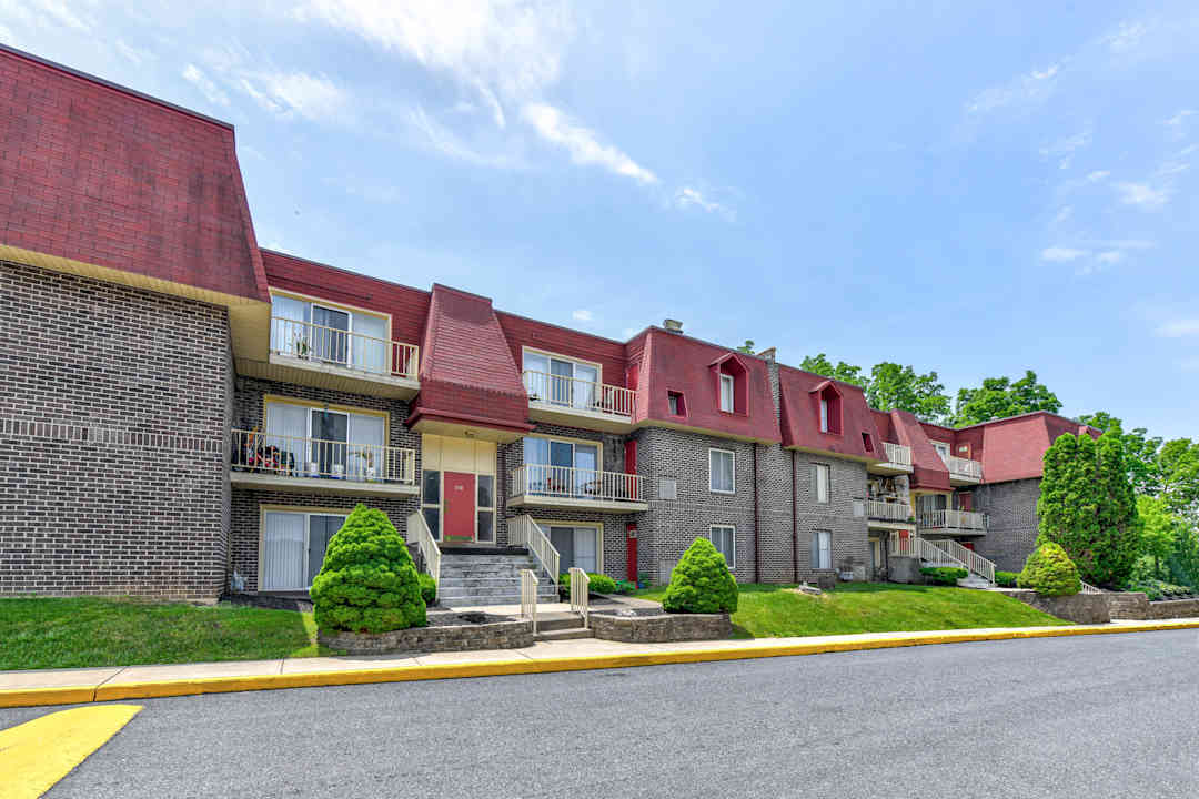 mickley run apartments whitehall pa 18052