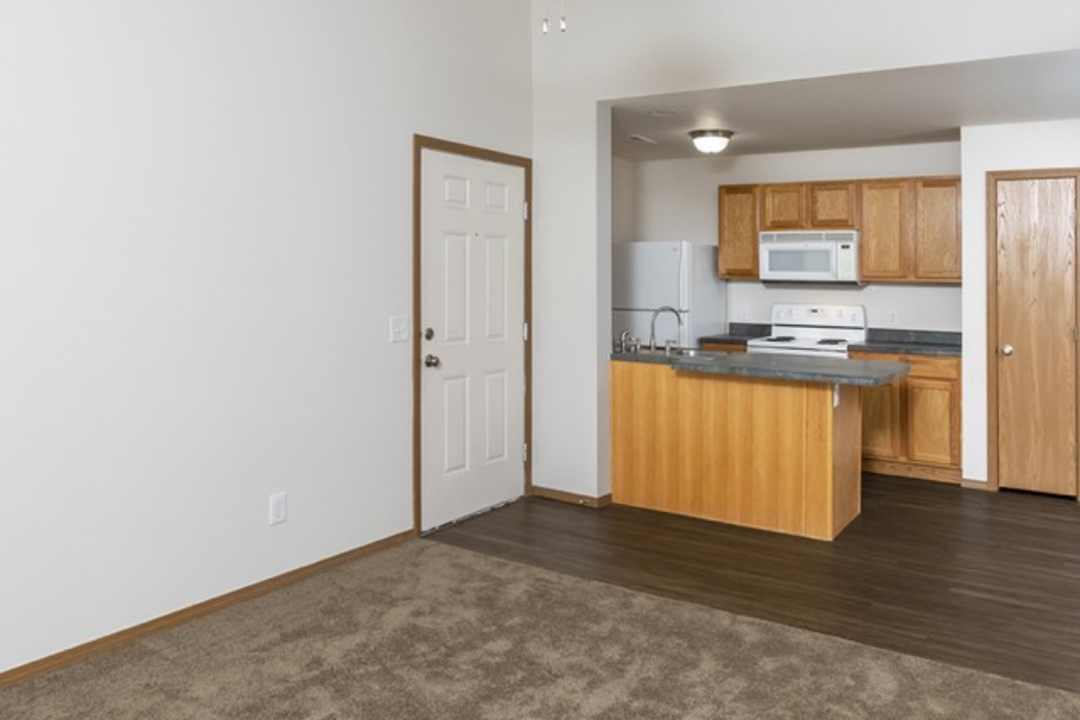Lakewood Village Apartments 4730 S Robberson Ave Springfield Mo Apartments For Rent Rent Com