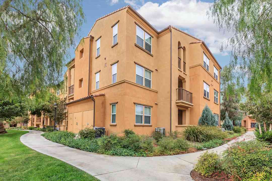 college park apartment homes 250 n college park dr upland ca apartments for rent rent com