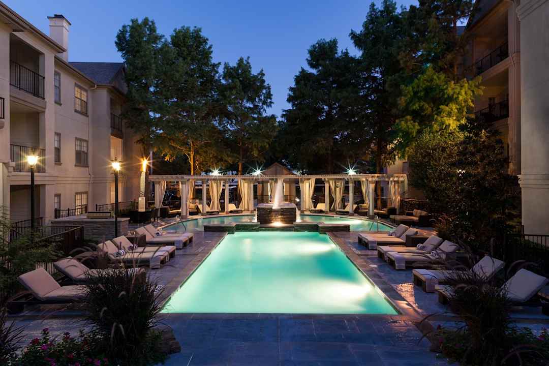 Hyde Park At Montfort Montfort Dr Dallas Tx Apartments For Rent Rent Com