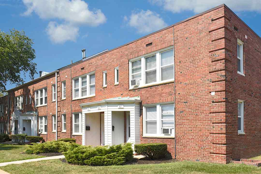 Oaklee Village 1001 Arion Park Rd Baltimore Md Apartments For Rent Rent Com