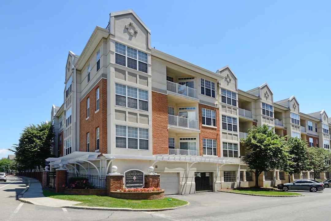 The Landings at Port Imperial Fourth Avenue At Port Imperial West