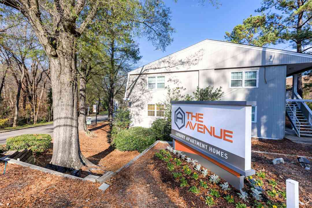 The Avenue Apartments 5939 W Friendly Ave Greensboro, NC Apartments