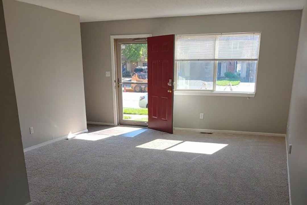 misty glen apts townhomes apartments topeka ks 66611