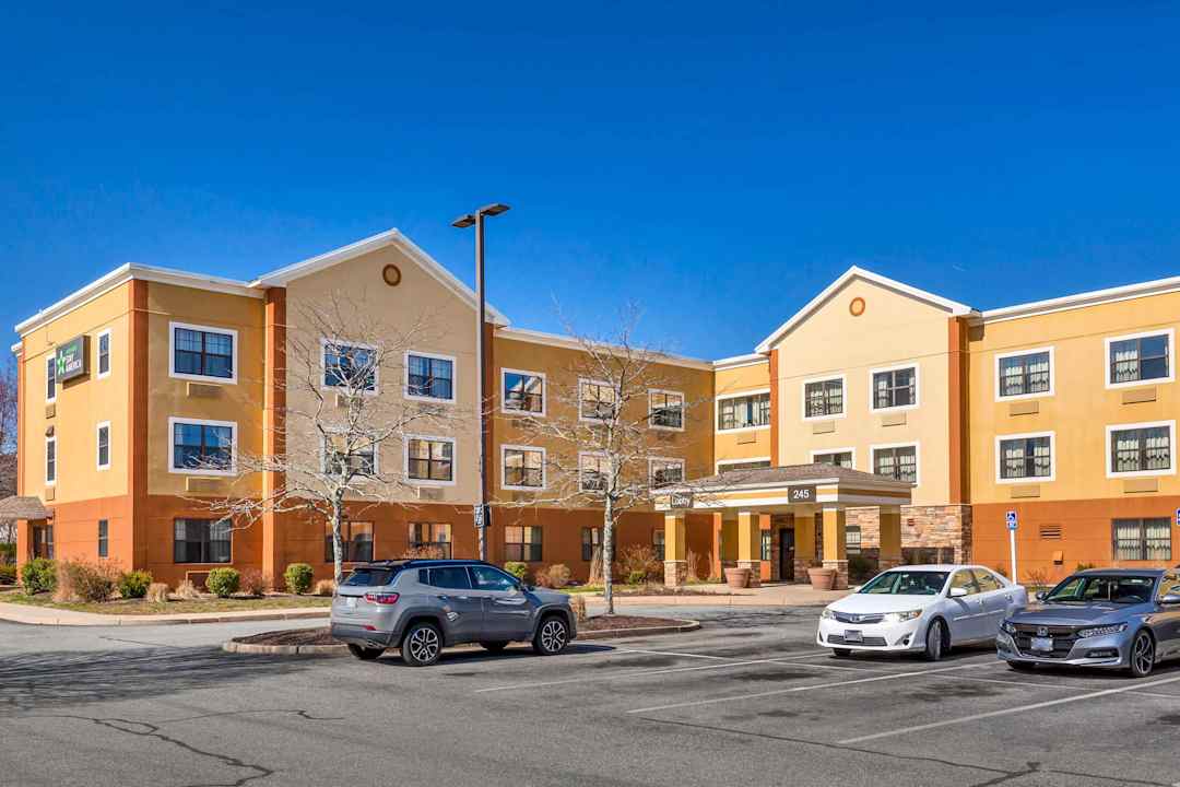 Furnished Studio Providence Warwick Apartments Warwick, RI 02886