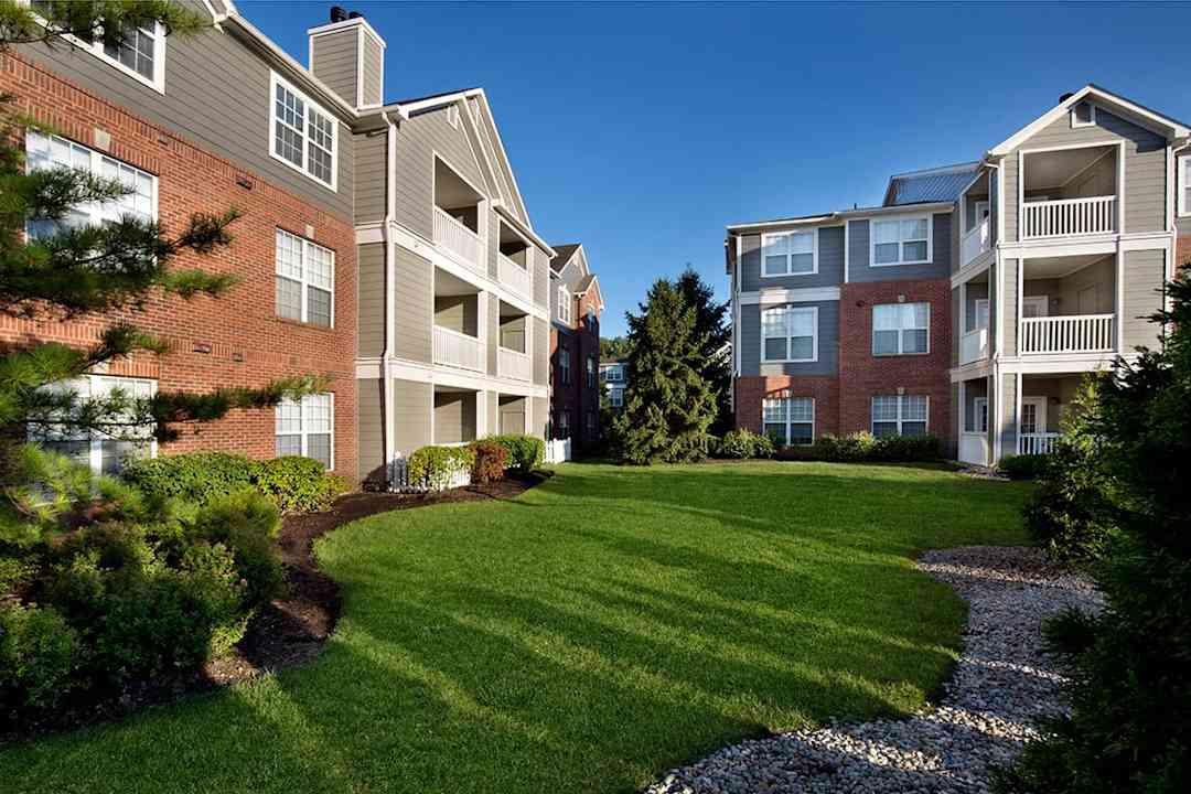 Lake Clearwater - 3914 Lake Clearwater Pl Indianapolis In Apartments For Rent Rentcom