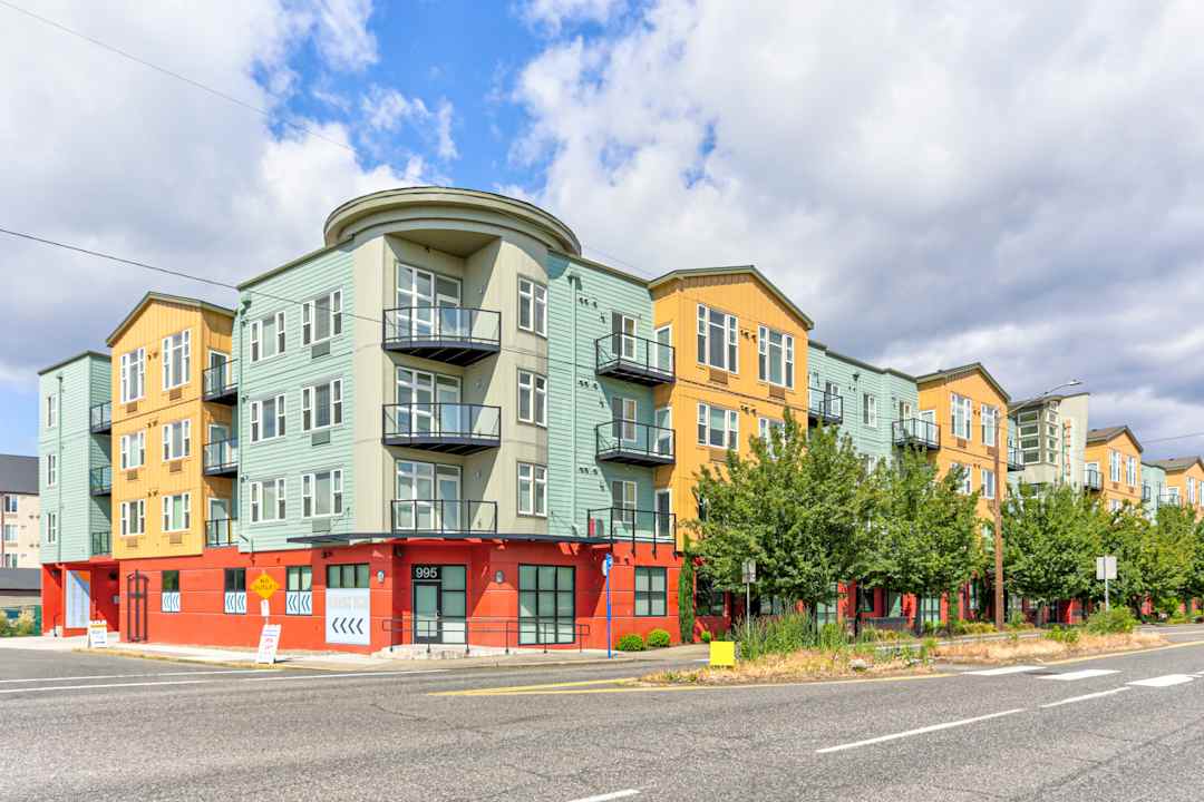 Marine View Apartments 905 N Marine Drive Portland Or Apartments For Rent Rent Com