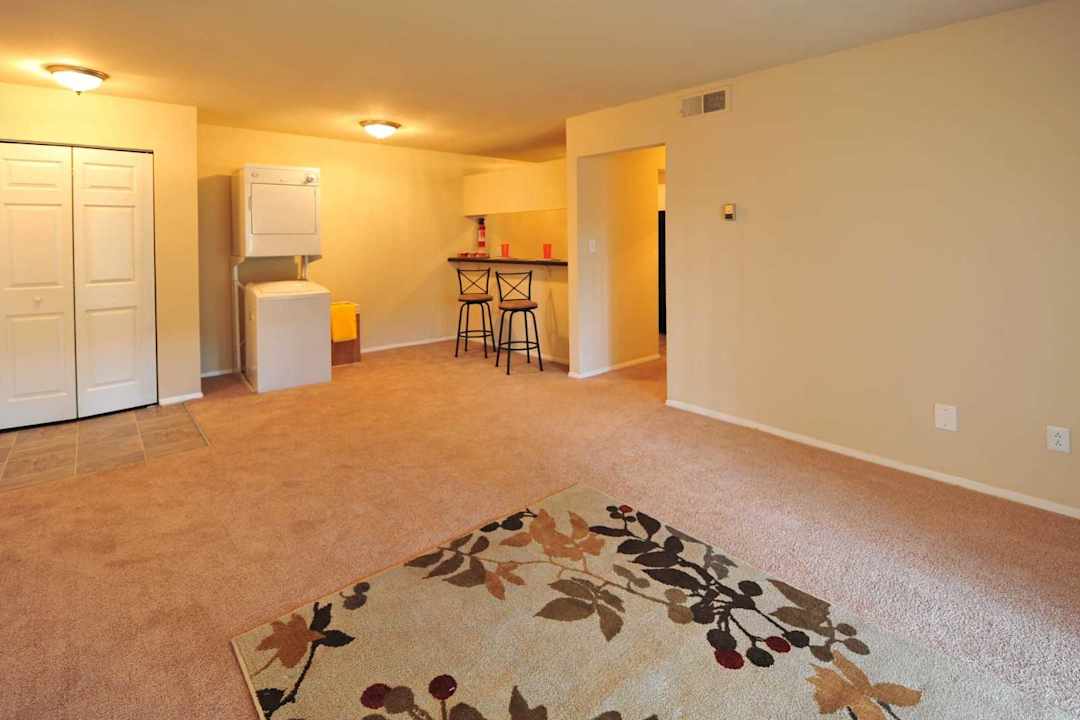 preston trails apartments portsmouth va 23703