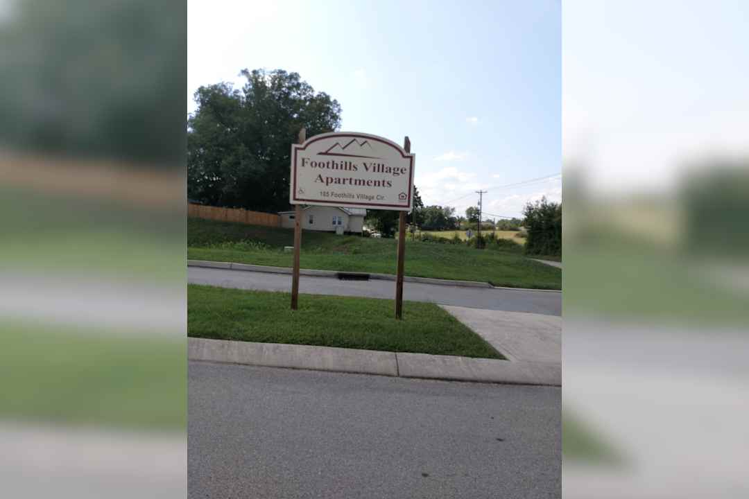 Foothills Village Apartments - Maryville Tn 37801