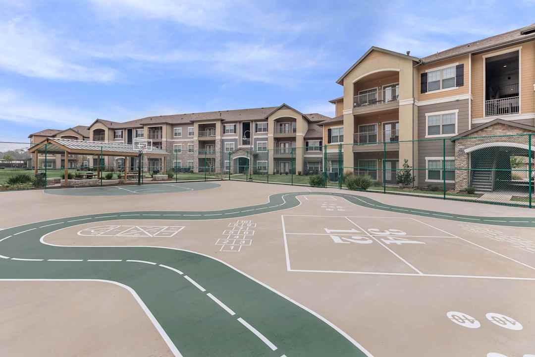 cypress creek apartment homes at wayside drive 14220 s wayside dr houston tx apartments for rent rent com