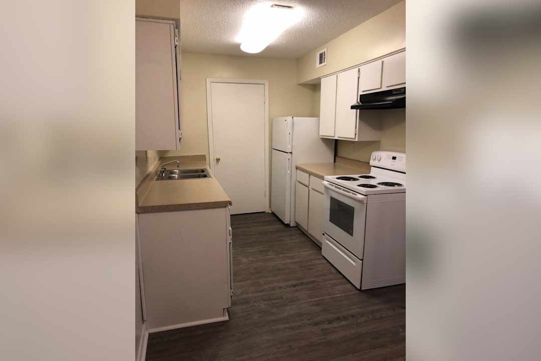 Stonegate 4500 Stone Gate Dr Memphis Tn Apartments For Rent Rent Com