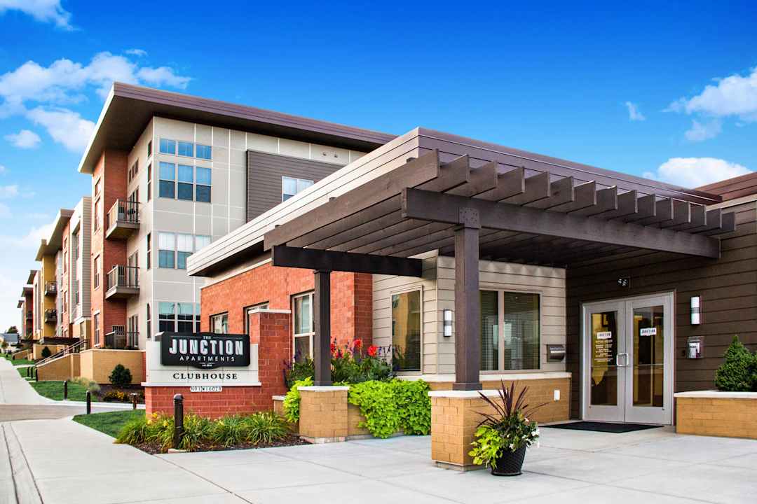 The Junction N91w16028 Junction Wy Menomonee Falls Wi Apartments For Rent Rent Com