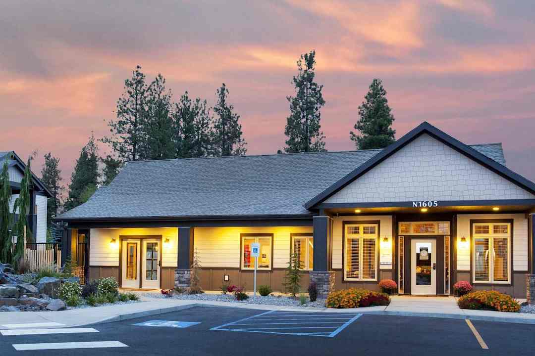 Two Bedroom, Two Bathroom ~ Ground Level w/ Direct Access Garage