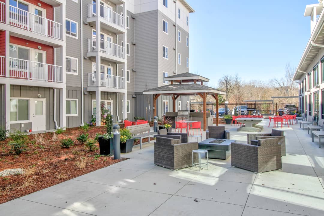 55+ Active Adult Apartments Near Greeley