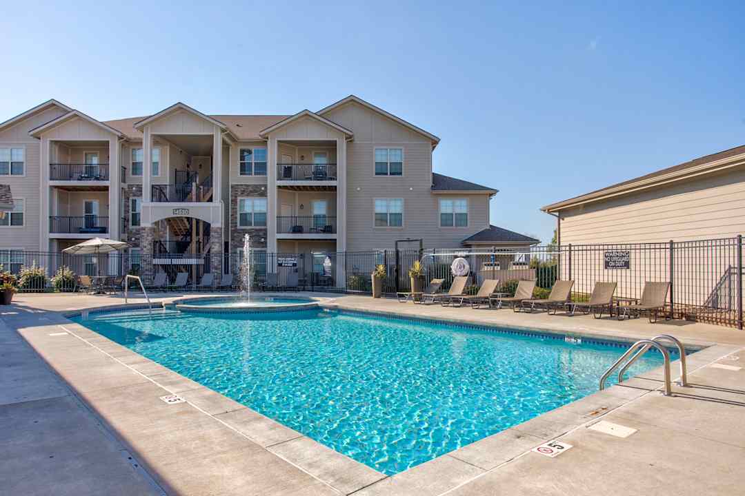 summit crossing apartments reviews