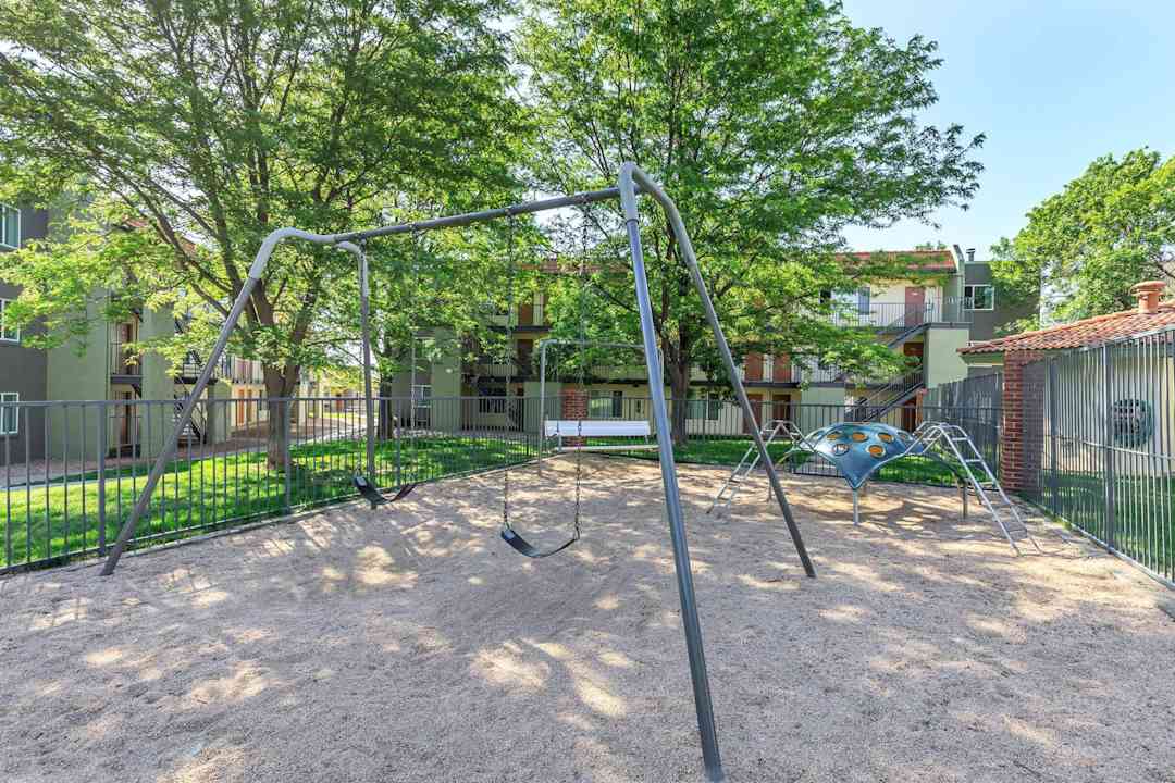 Altamira 2210 Skyview Ln Colorado Springs Co Apartments For Rent Rent Com