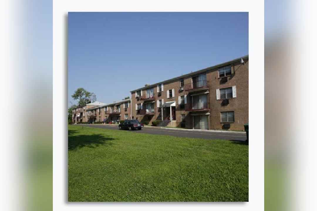 Twin Terrace Apartments - Levittown Pa 19056