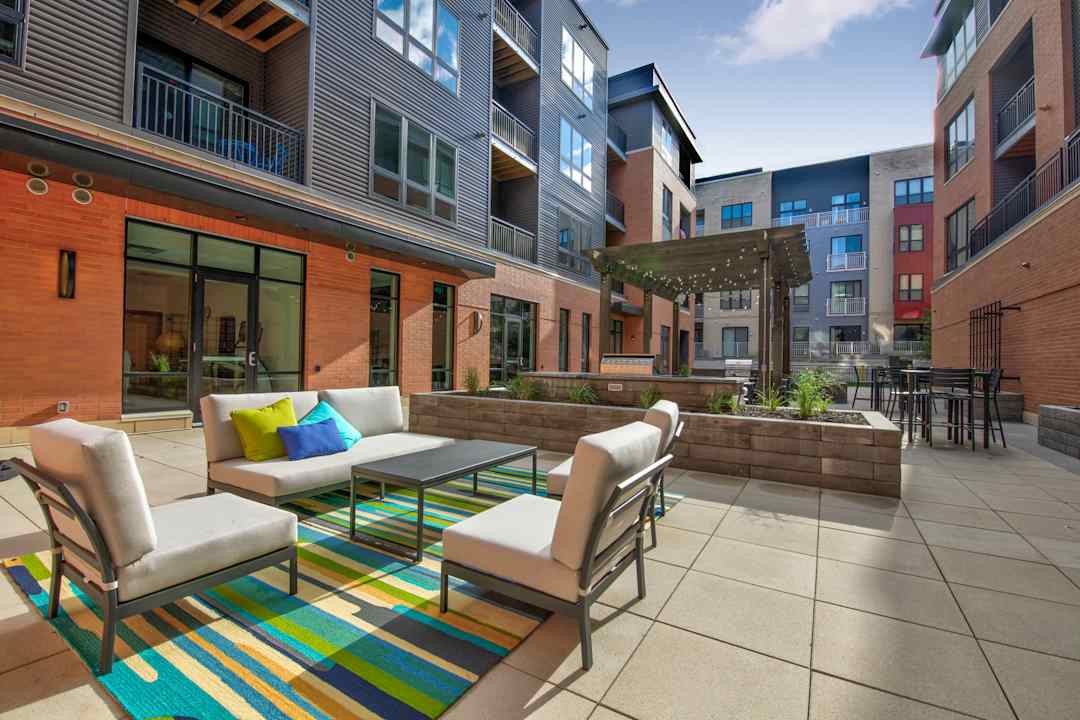 Aventine 1958 Atwood Ave Madison Wi Apartments For Rent Rent Com