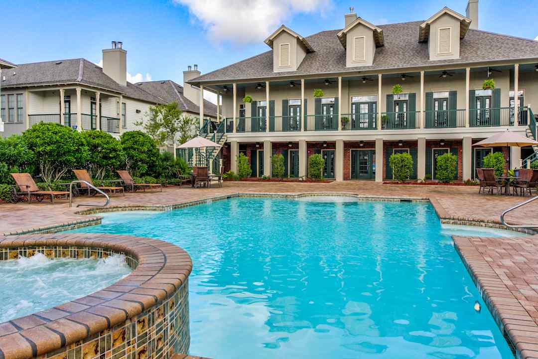 Chenier Apartments 1901 Highway 190 Mandeville, LA Apartments for