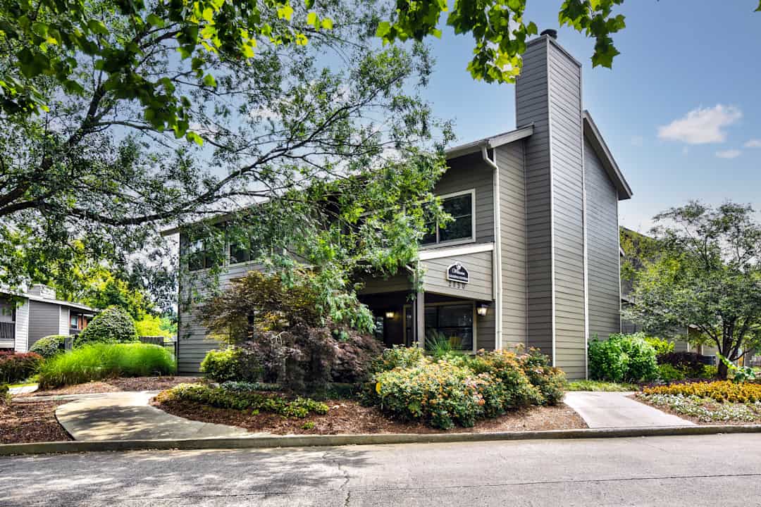 Summer Place 2850 Wynterhall Road Huntsville, AL Apartments for