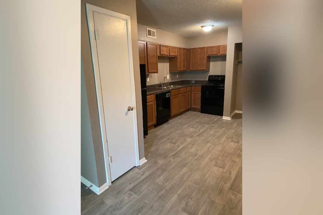 Annie S Townhomes 2603 Pojest Dr Memphis Tn Apartments For Rent Rent Com